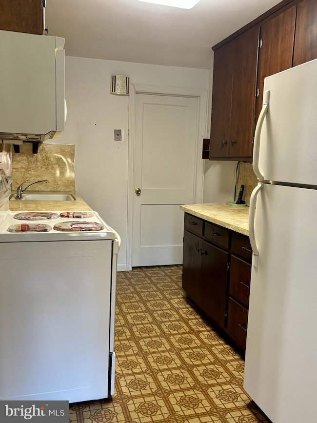 1025 Birch St, Lansdale, PA 19446 - photo 6