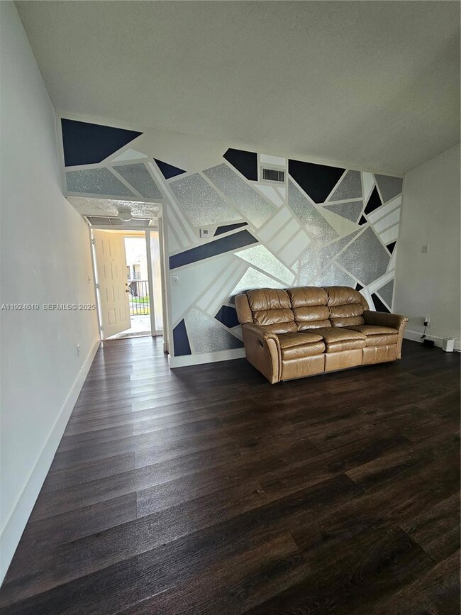 1002 Adams Ave unit 1002E, Homestead, FL 33034 - photo 2