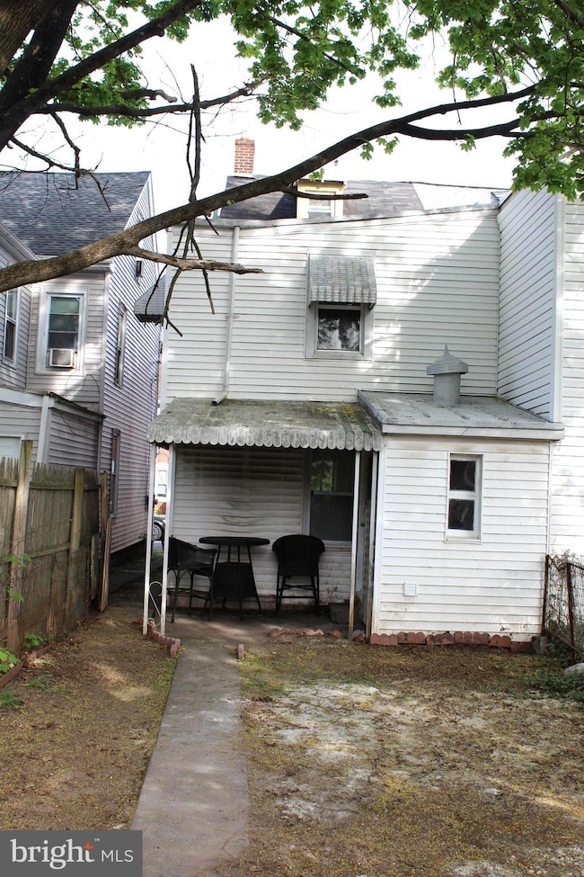 466 N Evans St, Pottstown, PA 19464 - photo 5