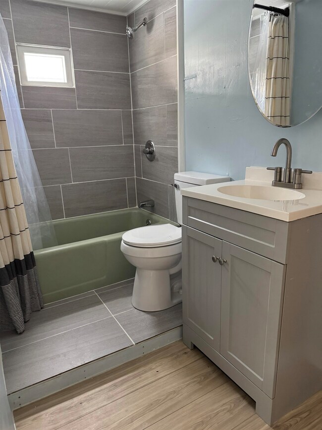 Beautifully Tiled Bathroom