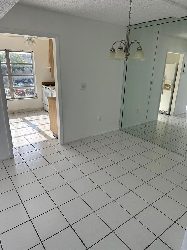 Manors of Inverrary unit 314, Lauderhill, FL 33319 - photo 5