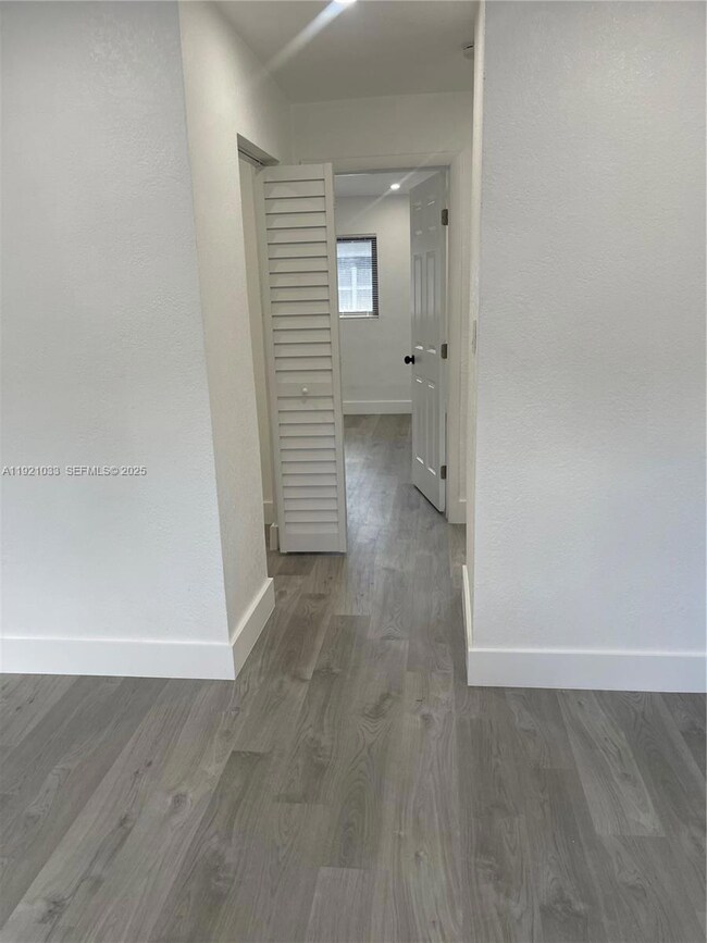 880 NW 8th Ave unit 1, Pompano Beach, FL 33060 - photo 3