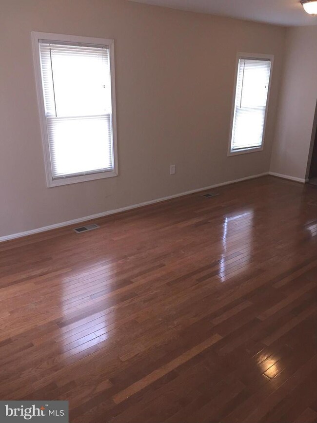 905 Balboa Ave, Capitol Heights, MD 20743 - photo 4