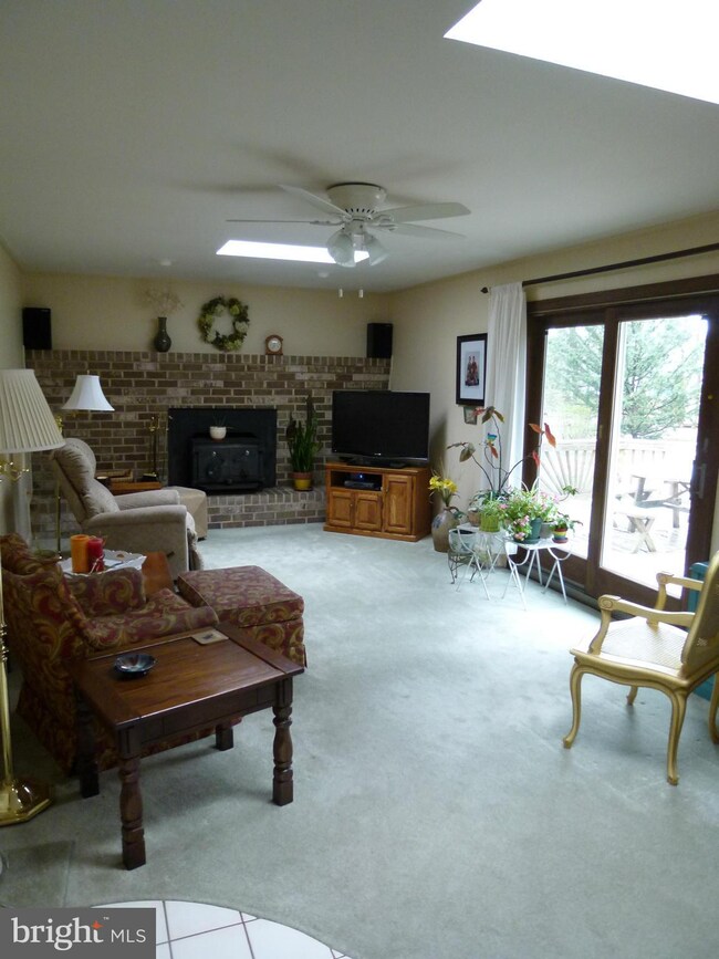 5667 French Ave, Sykesville, MD 21784 - photo 7