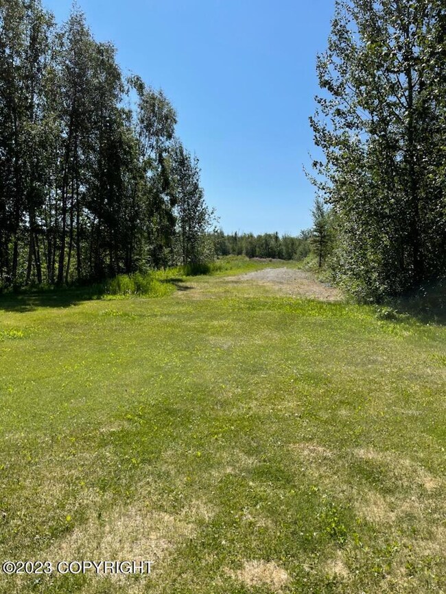 7100 E Beechcraft Rd, Wasilla, AK 99654 - photo 3