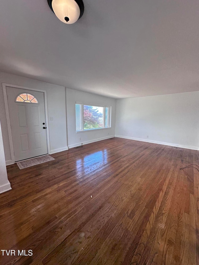 526 Mount Ida Place, Kingsport, TN 37660 - photo 7