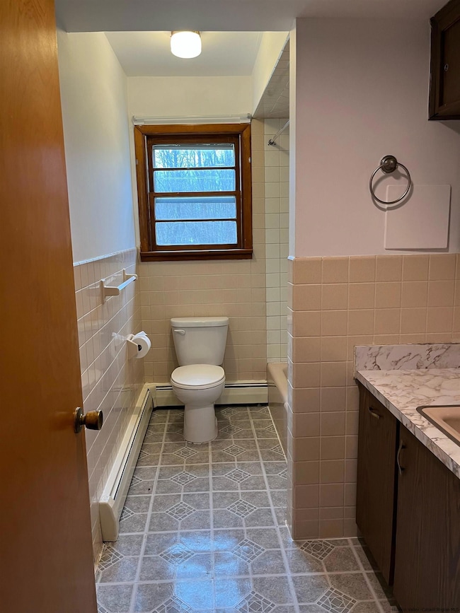 291 Orchard Rd unit 4, Highland, NY 12528 - photo 4