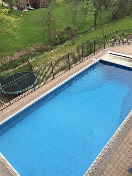 112 Thousand Oaks Dr, Pittsburgh, PA 15241 - photo 2