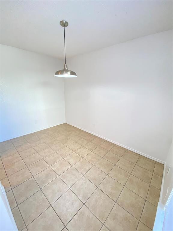 2713 Meadow Park Dr unit A, Bedford, TX 76021 - photo 5