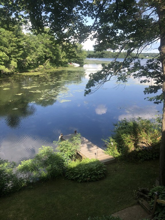 5 Pineland Ave, Worcester, MA 01604 - photo 2