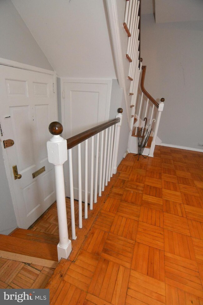 1631 Preston Rd, Alexandria, VA 22302 - photo 3