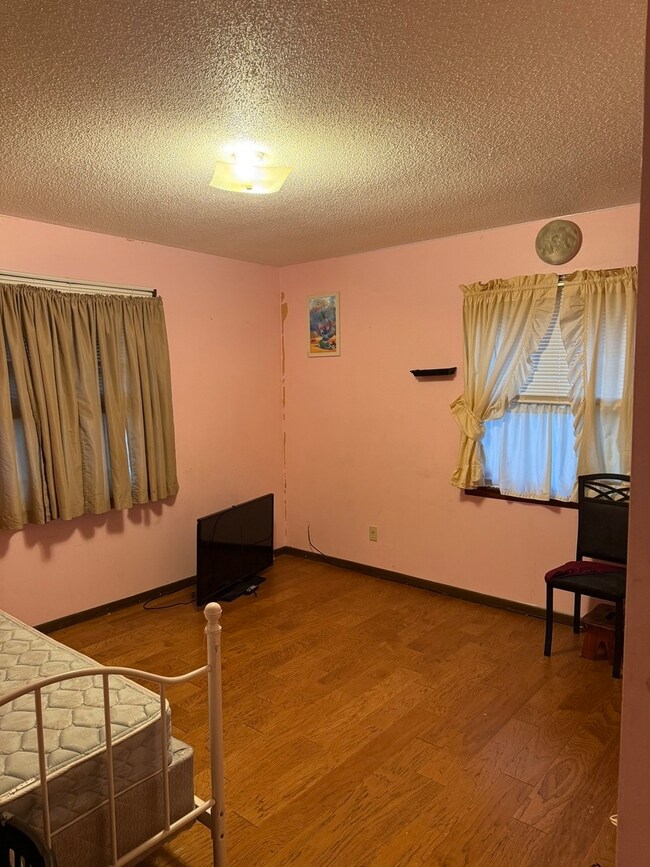 252 Alexander Dr, Rantoul, IL 61866 - photo 7