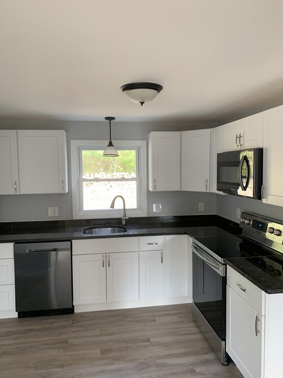 22 Salli Cir, Ludlow, MA 01056 - photo 7