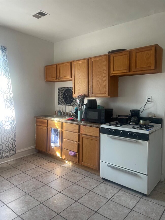 1061 Van Buren St, Gary, IN 46402 - photo 7