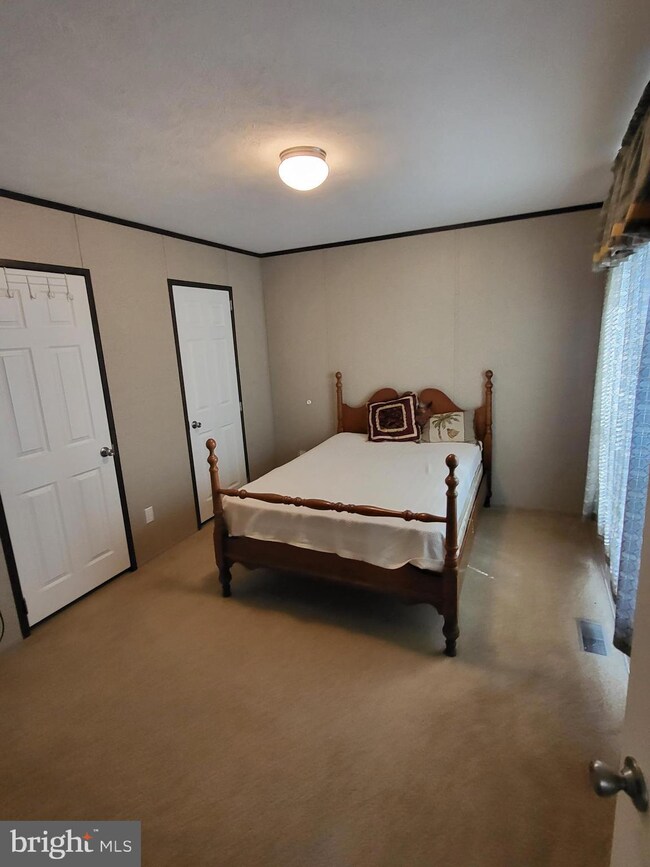 836 Latshaw Rd, Spring City, PA 19475 - photo 6