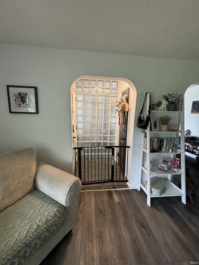 509 E Streeter Ave, Muncie, IN 47303 - photo 5