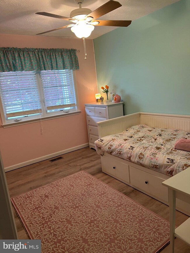 35576 Army Navy Dr, Mechanicsville, MD 20659 - photo 4