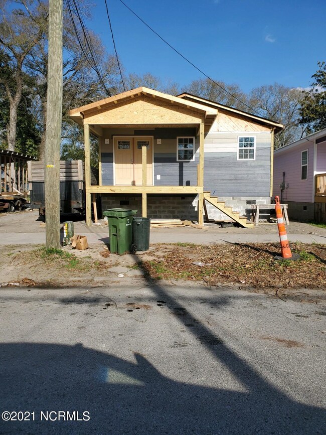 617 S 7th St, Wilmington, NC 28401 - photo 2