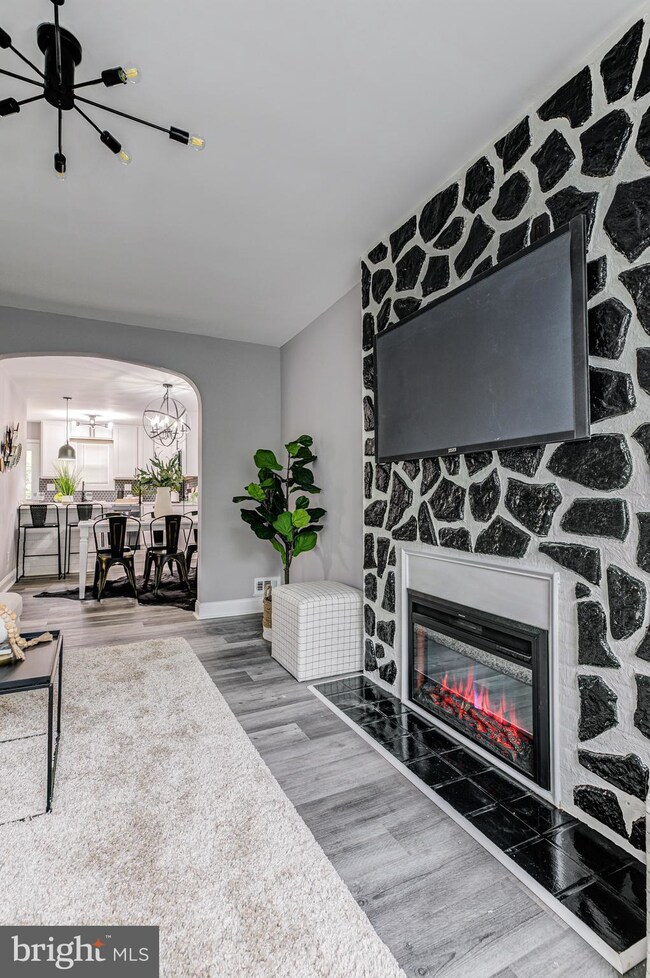 6304 Eastern Pkwy, Baltimore, MD 21214 - photo 7