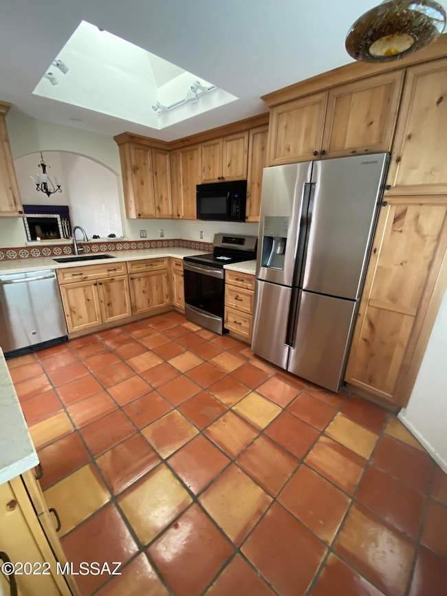 10124 N Sawgrass Dr, Tucson, AZ 85737 - photo 5