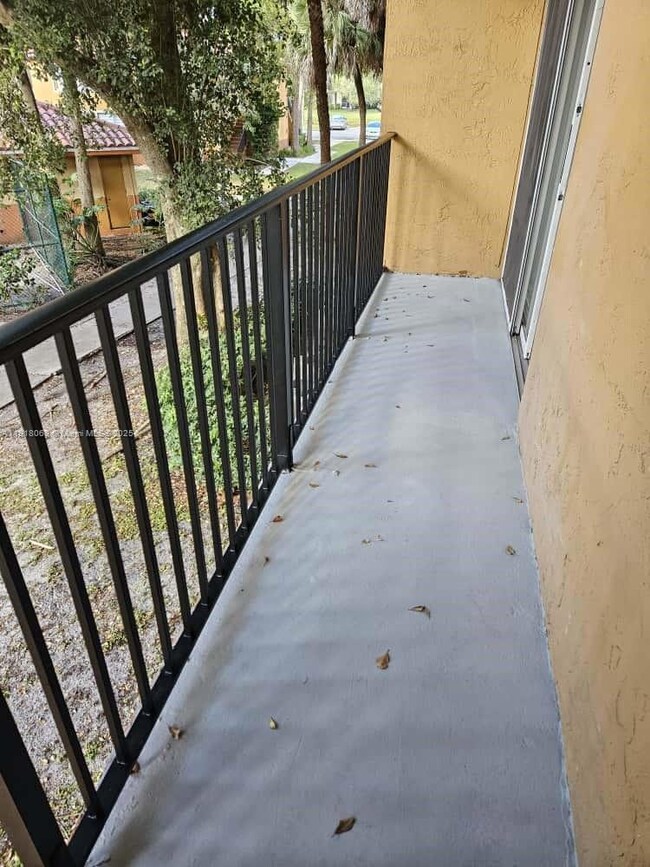 10725 Cleary Blvd unit 206, Plantation, FL 33324 - photo 5