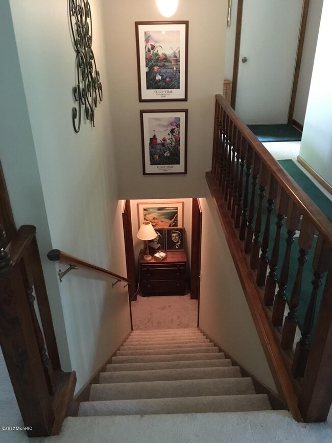 2176 Ter van Ct NE unit 41, Grand Rapids, MI 49505 - photo 5