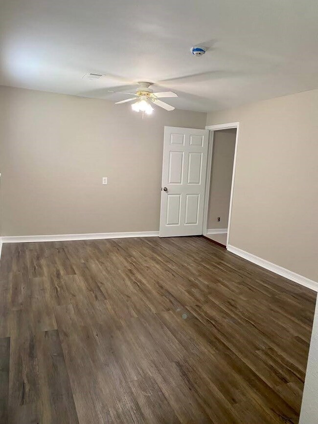 3918 Tristan St, Houston, TX 77021 - photo 6