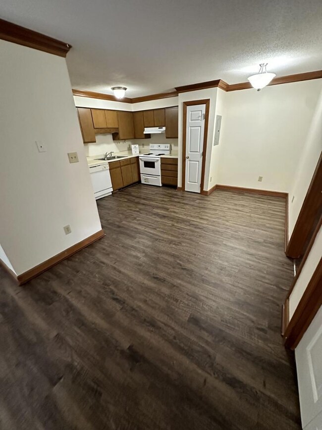 3502 Ivy Commons Dr unit 102, Raleigh, NC 27606 - photo 3