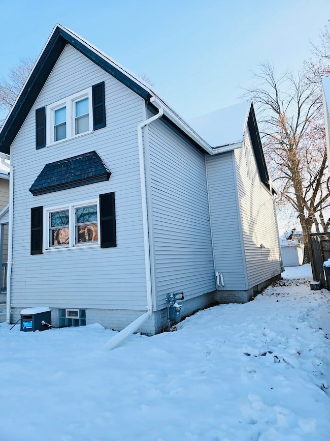 1135 Logan Ave, Sheboygan, WI 53083 - photo 2