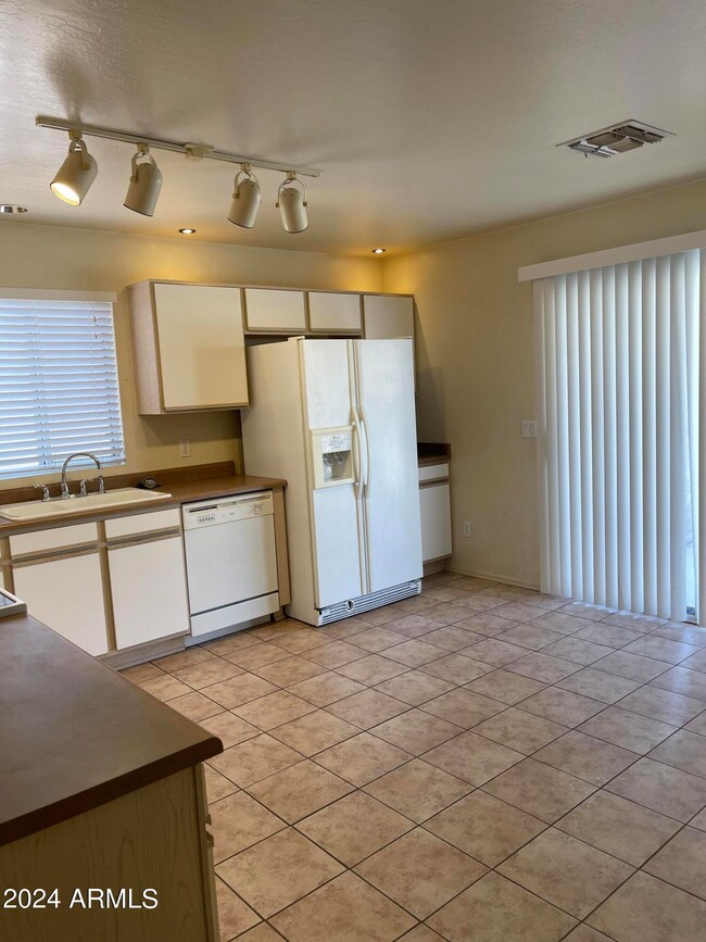 4421 kitchen
