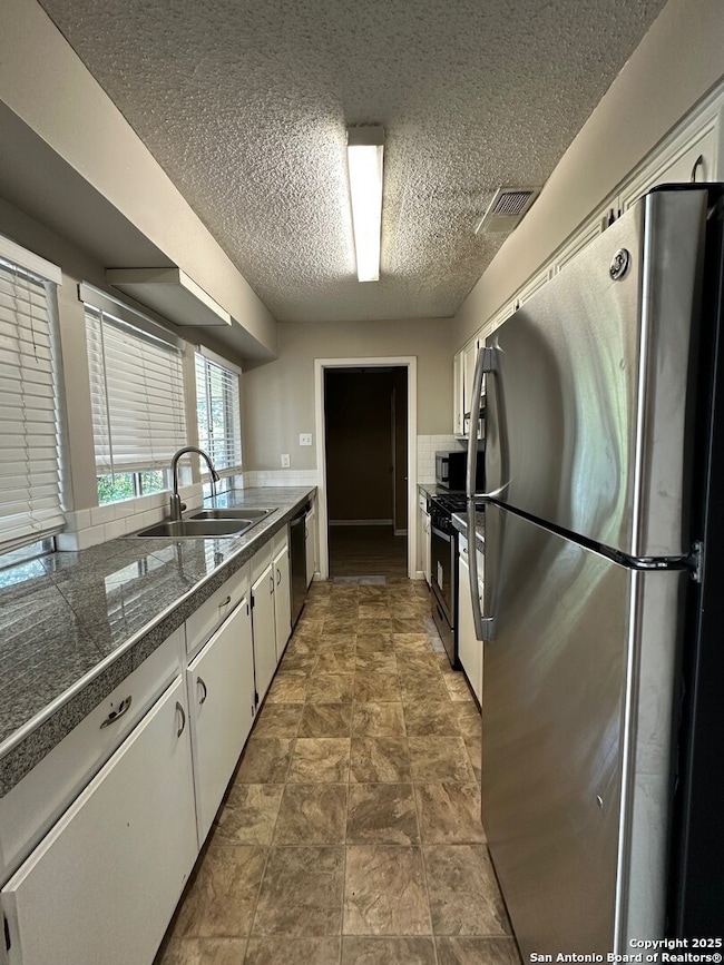 6802 Twin Lake Dr, San Antonio, TX 78244 - photo 6