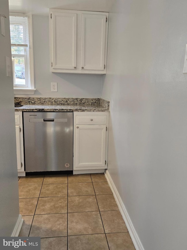 9812 Hagel Cir, Lorton, VA 22079 - photo 6