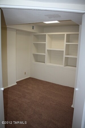 Den with built-ins