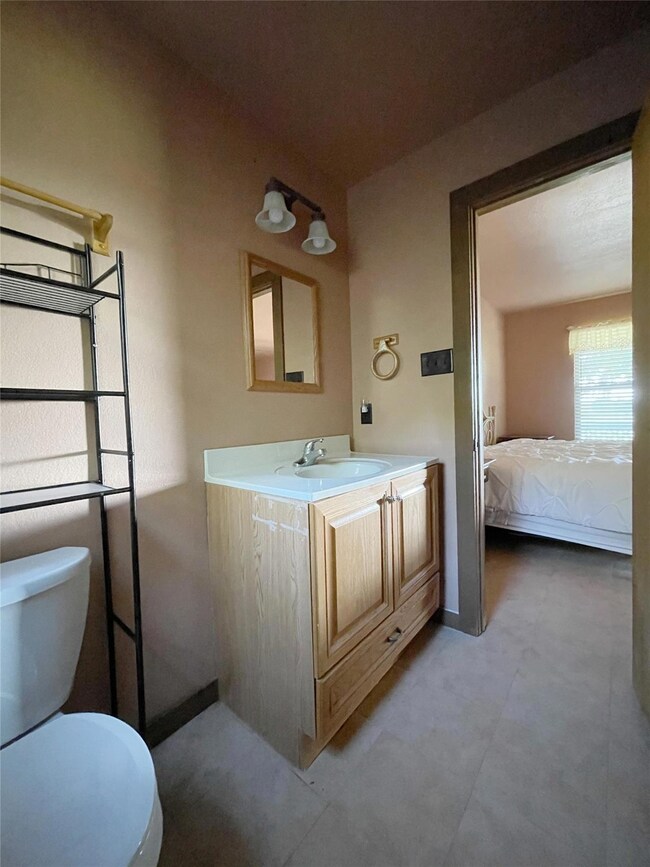 2852 Thompson Rd, Weatherford, TX 76087 - photo 7