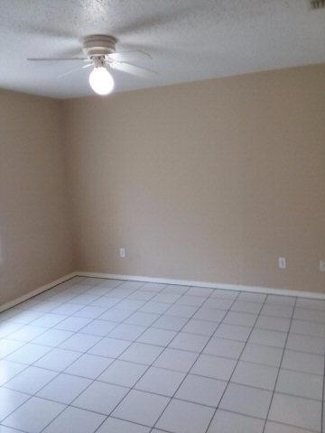 2202 Kimberly Ln unit 2, Edinburg, TX 78541 - photo 6