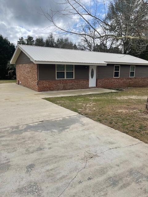 Auburn Rd. Front View