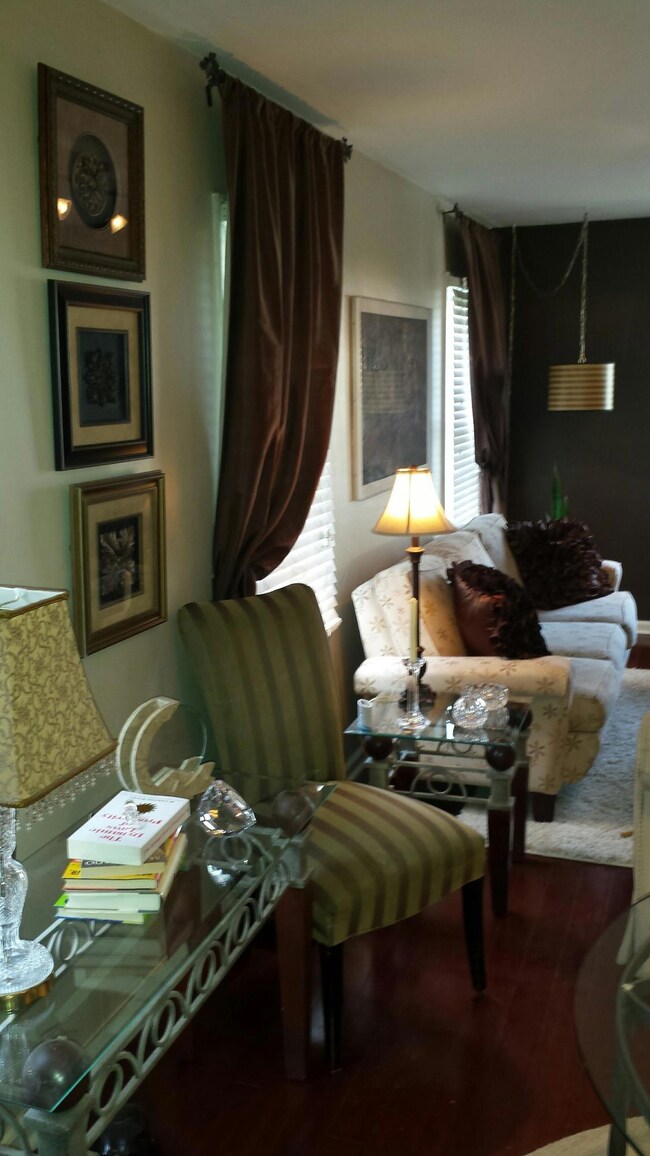 533 Sheldon Ave, Columbus, OH 43207 - photo 7