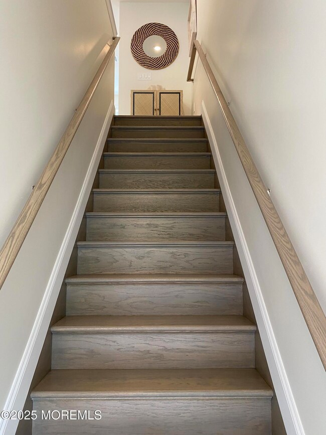 107 Woodland Ave unit REAR 2ND FL, Avon By the Sea, NJ 07717 - photo 2