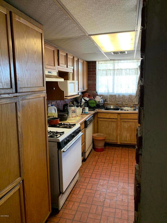 3020 N 54th Ln, Phoenix, AZ 85031 - photo 5