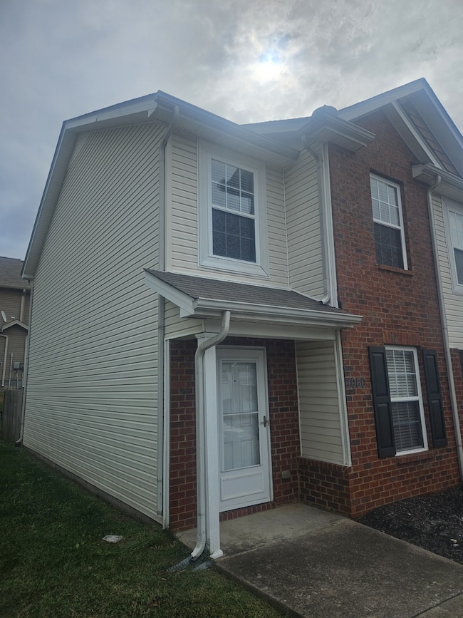 1060 Arlene Dr, La Vergne, TN 37086 - photo 2