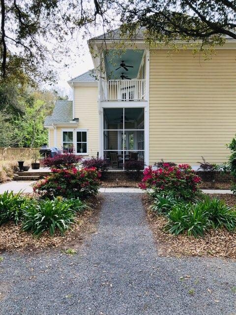 walkway to back of home