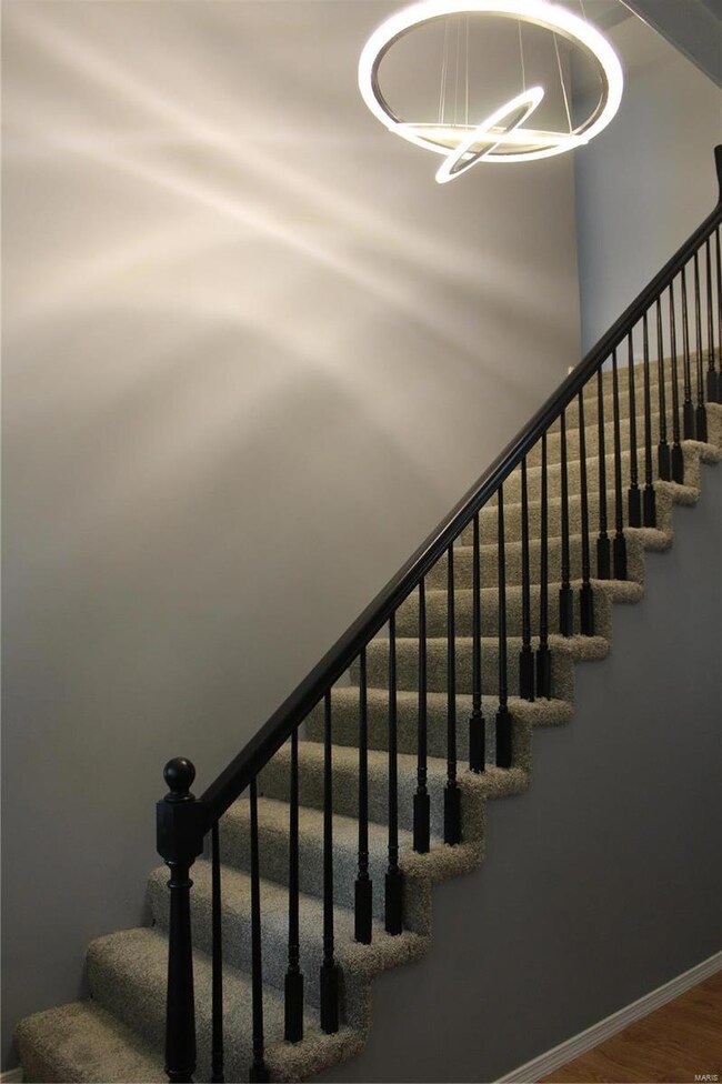 2033 Greenbrier Dr, Collinsville, IL 62234 - photo 7