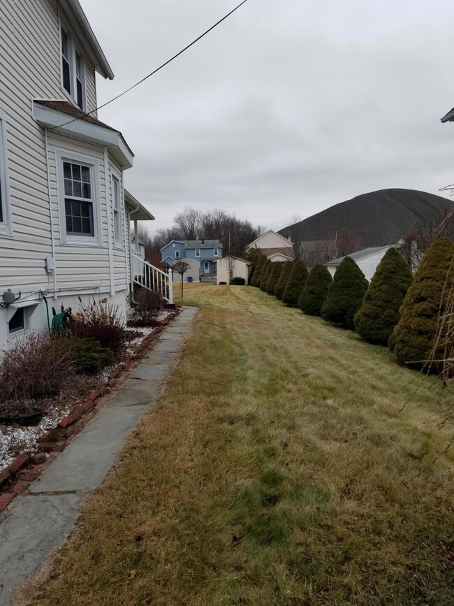 822 Price St, Scranton, PA 18519 - photo 2