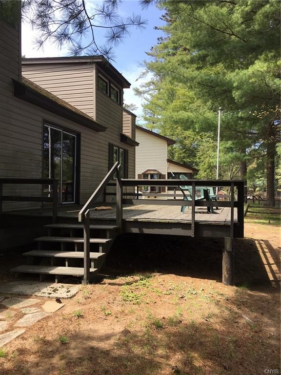 Deck in rear