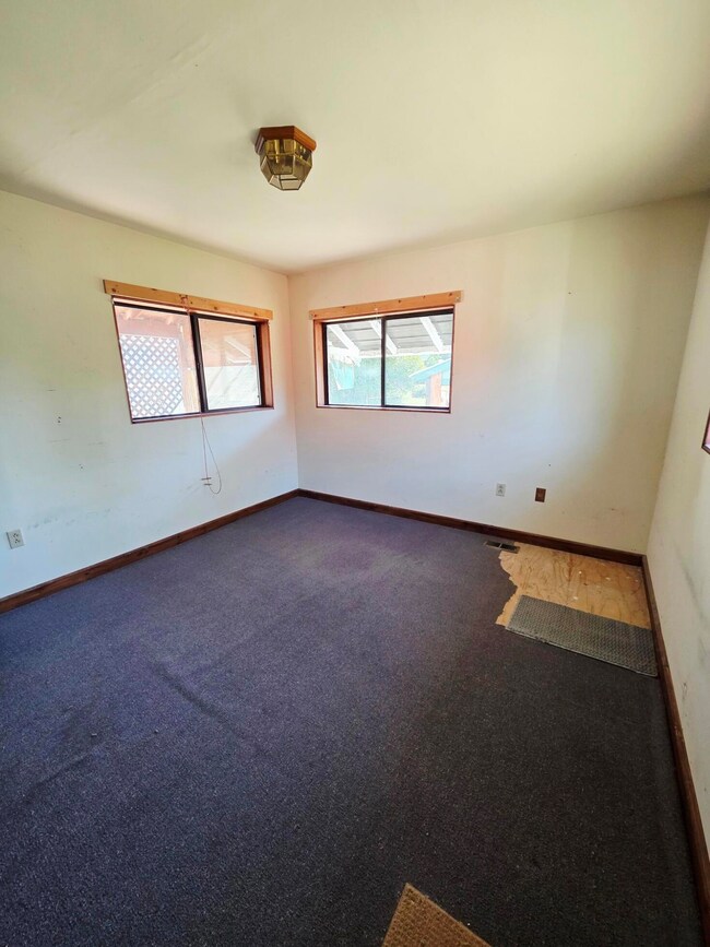 707 N 4th St W, Chewelah, WA 99109 - photo 5