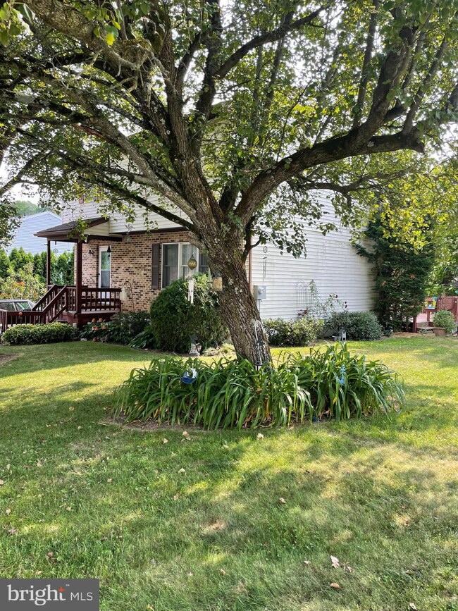 629 Leininger Ave, Mohnton, PA 19540 - photo 7