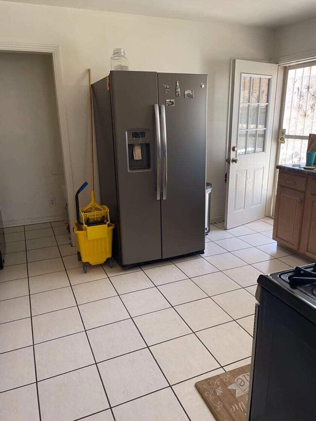 3230 Hamilton Ave, El Paso, TX 79930 - photo 6