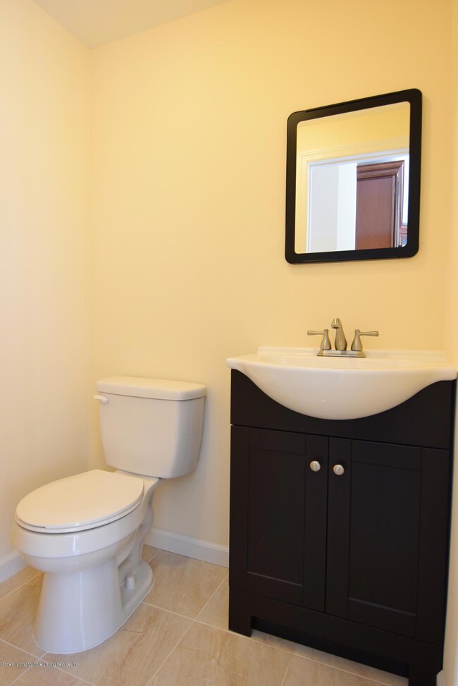 3908 Victory Blvd, Staten Island, NY 10314 - photo 7