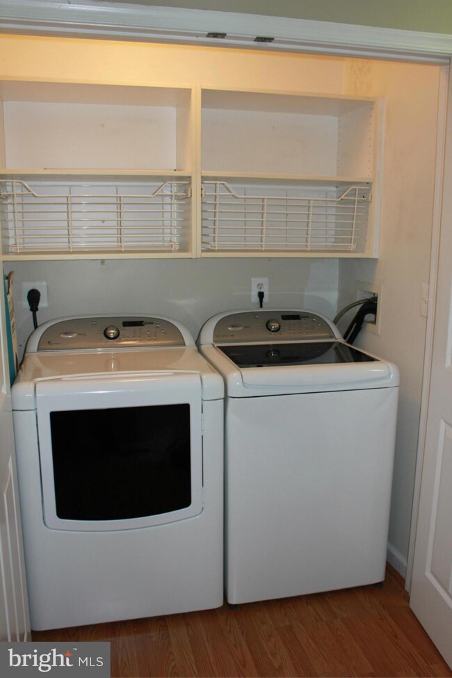 42470 Hollyhock Terrace, Ashburn, VA 20148 - photo 4