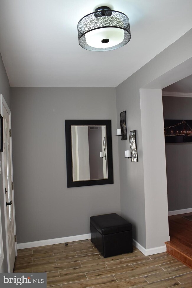 2819 Sellers St, Philadelphia, PA 19137 - photo 5